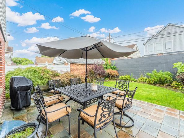 166-31 24 Road, Whitestone NY 11357
