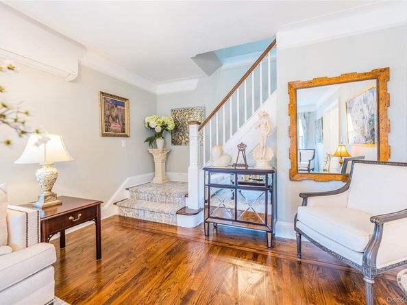 166-31 24 Road, Whitestone NY 11357