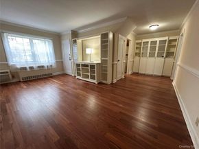 400 Merrick Road 5A, Rockville Centre NY 11570