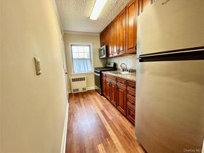 400 Merrick Road 5A, Rockville Centre NY 11570