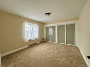 400 Merrick Road 5A, Rockville Centre NY 11570
