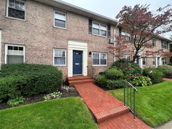 400 Merrick Road