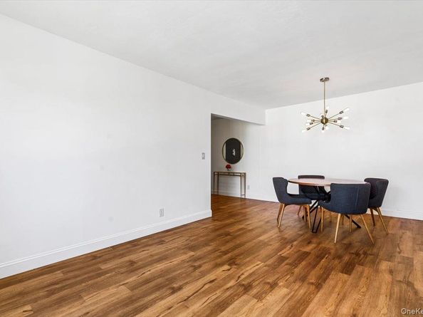 14 Soundview Avenue 38, White Plains NY 10606