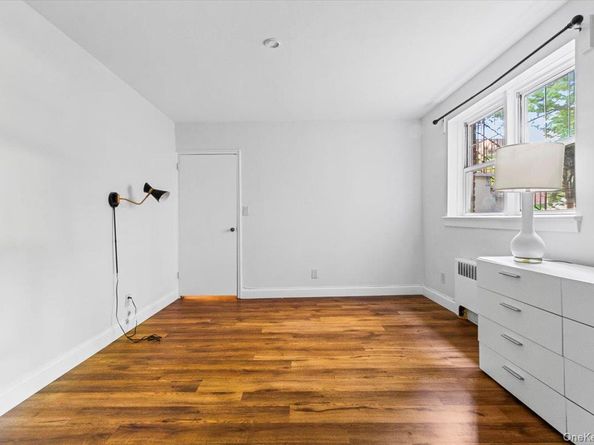 14 Soundview Avenue 38, White Plains NY 10606