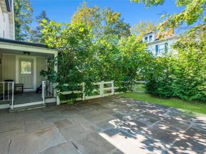 99 Warner Avenue, Roslyn Heights NY 11577