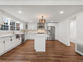 99 Warner Avenue, Roslyn Heights NY 11577
