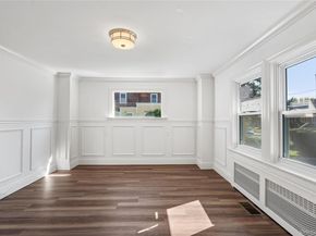 99 Warner Avenue, Roslyn Heights NY 11577