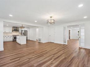 99 Warner Avenue, Roslyn Heights NY 11577