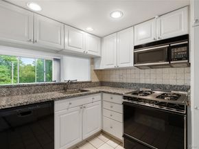 10 Stewart Place 2AW, White Plains NY 10603