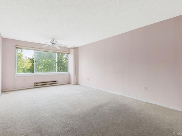10 Stewart Place 2AW, White Plains NY 10603