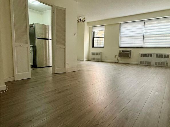 3960 54th Street 1A, Woodside NY 11377