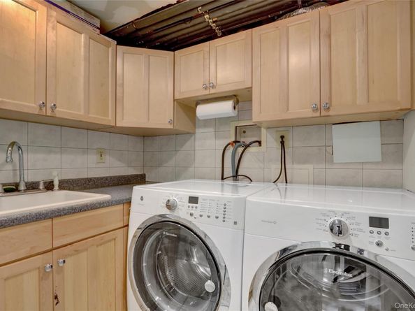 85-16 250th Street, Bellerose NY 11426