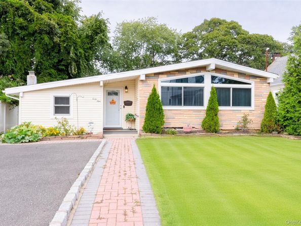 49 Campbell Street, Patchogue NY 11772