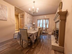 21 Locust Avenue S, Medford NY 11763