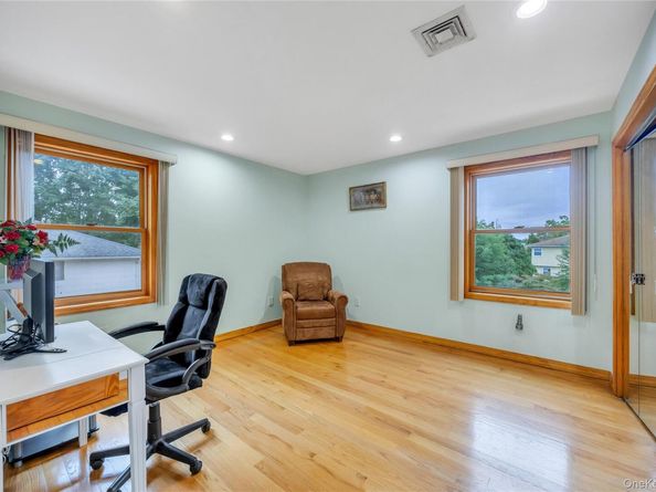 29 Grove Street, Hicksville NY 11801