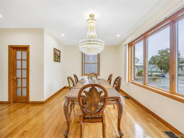 29 Grove Street, Hicksville NY 11801