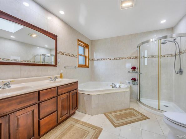 29 Grove Street, Hicksville NY 11801