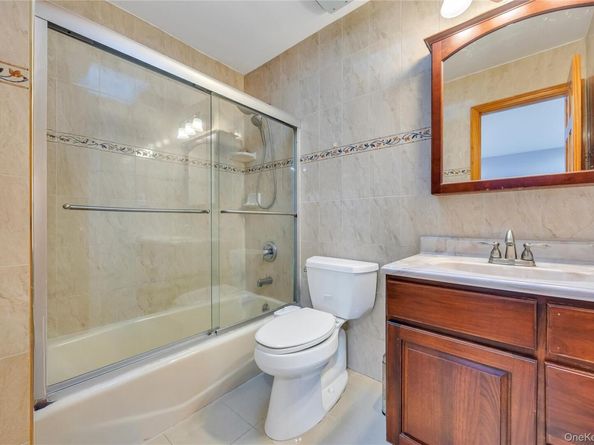 29 Grove Street, Hicksville NY 11801