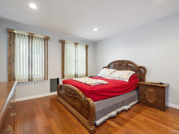 45 Universe Drive, Levittown NY 11756