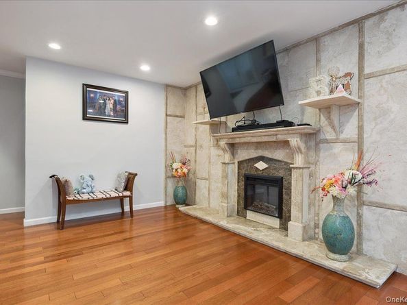 45 Universe Drive, Levittown NY 11756