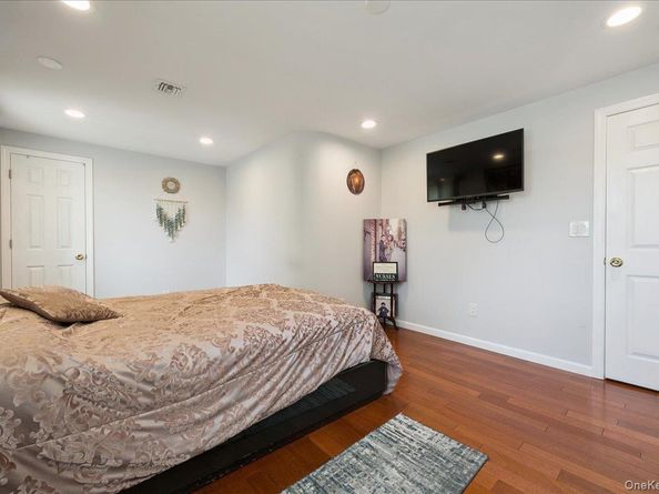45 Universe Drive, Levittown NY 11756