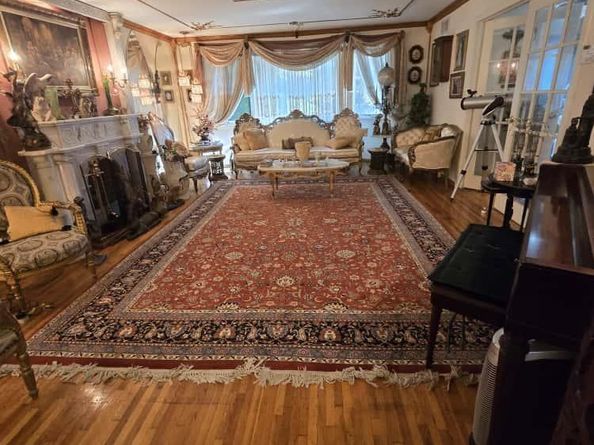 542 Hemlock Drive, Cedarhurst NY 11516