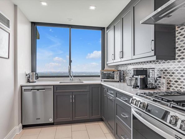 269-10 Grand Central Parkway 30W, Floral Park NY 11005