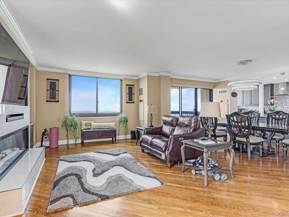 269-10 Grand Central Parkway 30W, Floral Park NY 11005