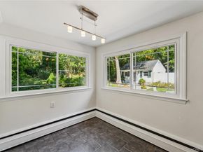 29 Squiretown Road D, Hampton Bays NY 11946