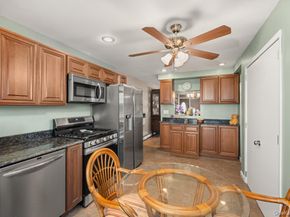 33 W 11th Road, Broad Channel NY 11693