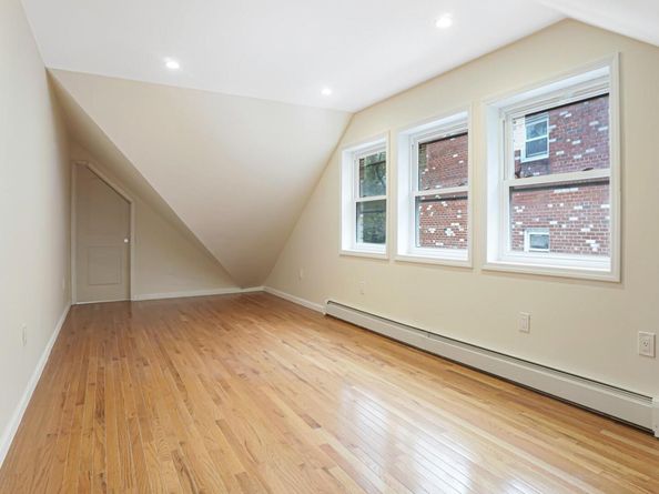 164-20 85th Avenue, Jamaica NY 11432