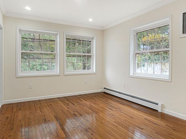 164-20 85th Avenue, Jamaica NY 11432