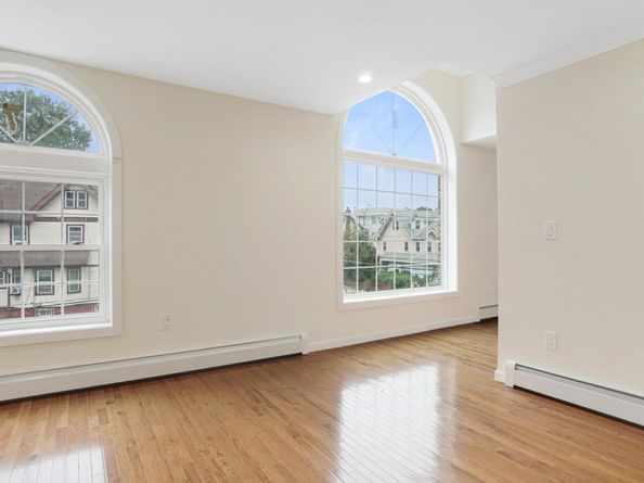 164-20 85th Avenue, Jamaica NY 11432