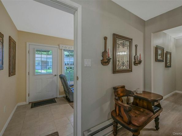 4 C Guilford Court 4 C, Ridge NY 11961
