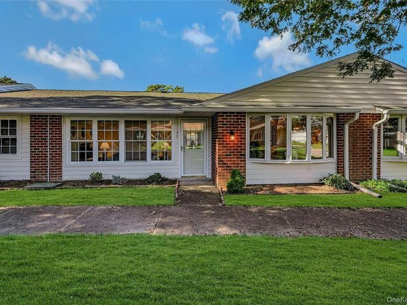 4 C Guilford Court 4 C, Ridge NY 11961