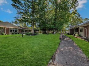 4 C Guilford Court 4 C, Ridge NY 11961