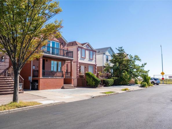 289 Exeter Street, Brooklyn NY 11235