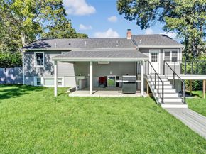35 Suffolk Road, Hampton Bays NY 11946