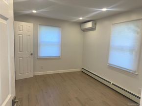 56 Heisser Lane, Farmingdale NY 11735