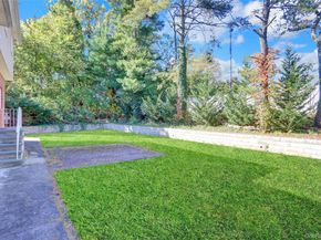 300 Ellen Place, Jericho NY 11753