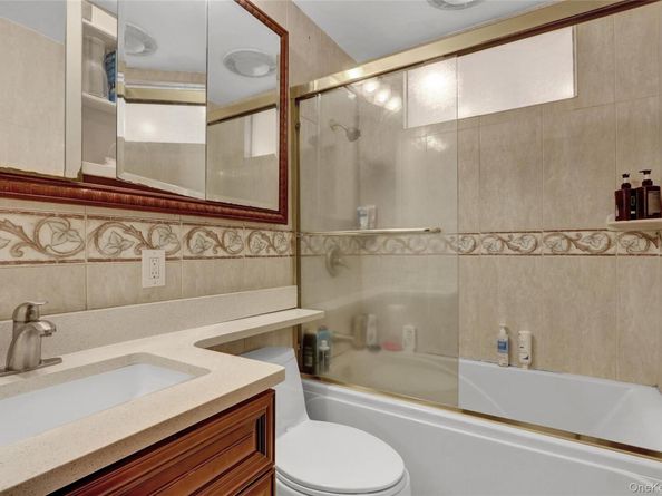 300 Ellen Place, Jericho NY 11753