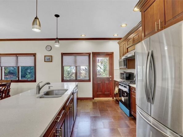 300 Ellen Place, Jericho NY 11753