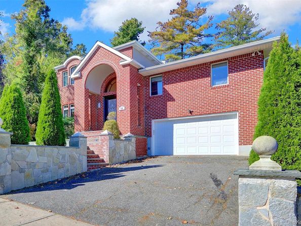 300 Ellen Place, Jericho NY 11753