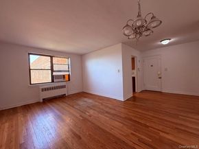 52-21 65th Place 6P, Maspeth NY 11378