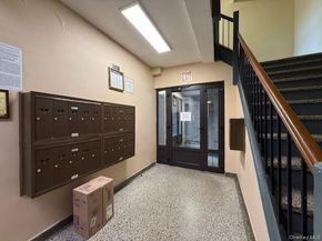 52-21 65th Place 6P, Maspeth NY 11378