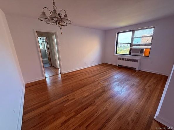 52-21 65th Place 6P, Maspeth NY 11378