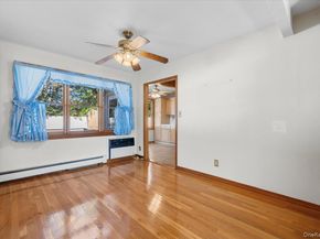 3 Surrey Lane, Bethpage NY 11714
