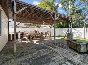 3 Surrey Lane, Bethpage NY 11714