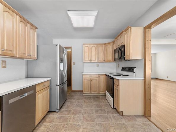 3 Surrey Lane, Bethpage NY 11714