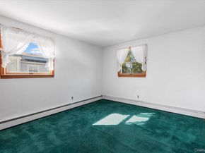 3 Surrey Lane, Bethpage NY 11714